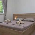 Antina * Kaštel Stari