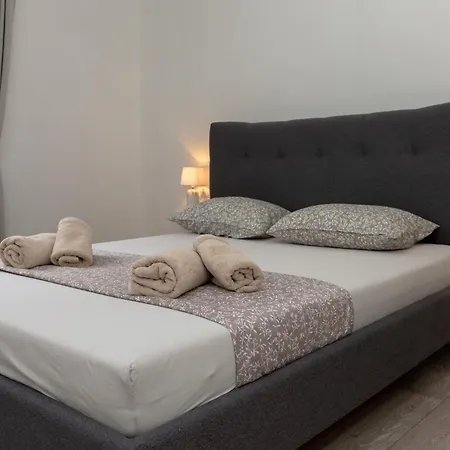 Antina Apartment