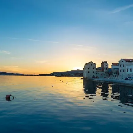 Antina * Kastel Stari