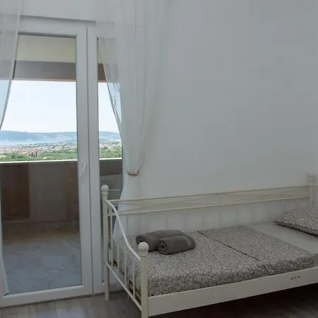 Apartment Antina Kastel Stari